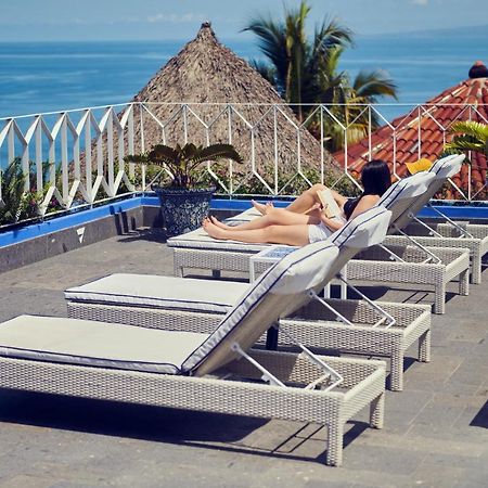 Hotel Luxury Patio Azul (Adults Only) Puerto Vallarta Bagian luar foto Rooftop pool at the Hotel