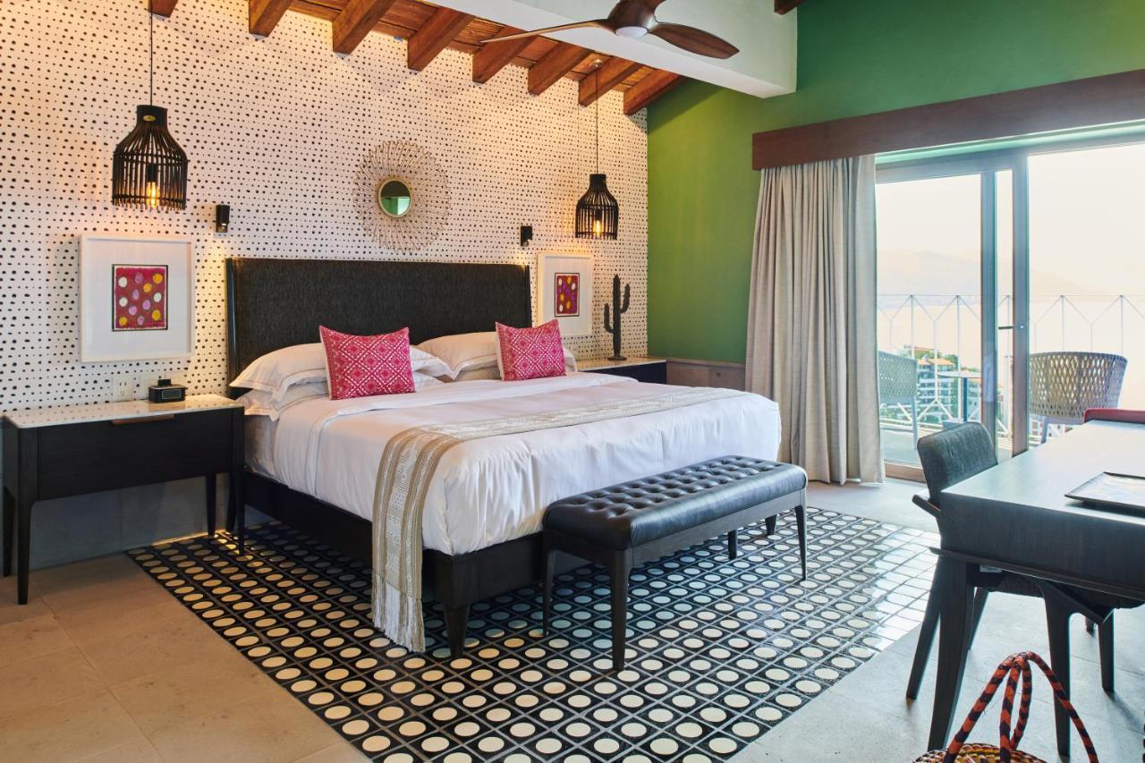 Hotel Luxury Patio Azul (Adults Only) Puerto Vallarta Bagian luar foto A bedroom at the hotel
