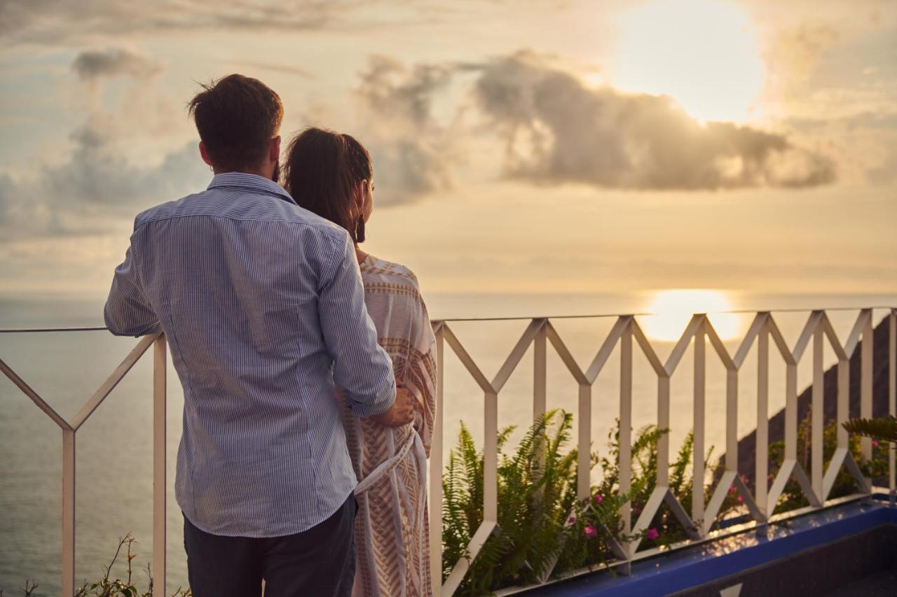 Hotel Luxury Patio Azul (Adults Only) Puerto Vallarta Bagian luar foto Sunset at the Hotel