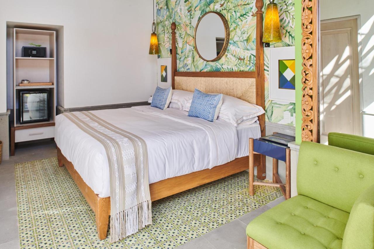 Hotel Luxury Patio Azul (Adults Only) Puerto Vallarta Bagian luar foto A bedroom at the hotel
