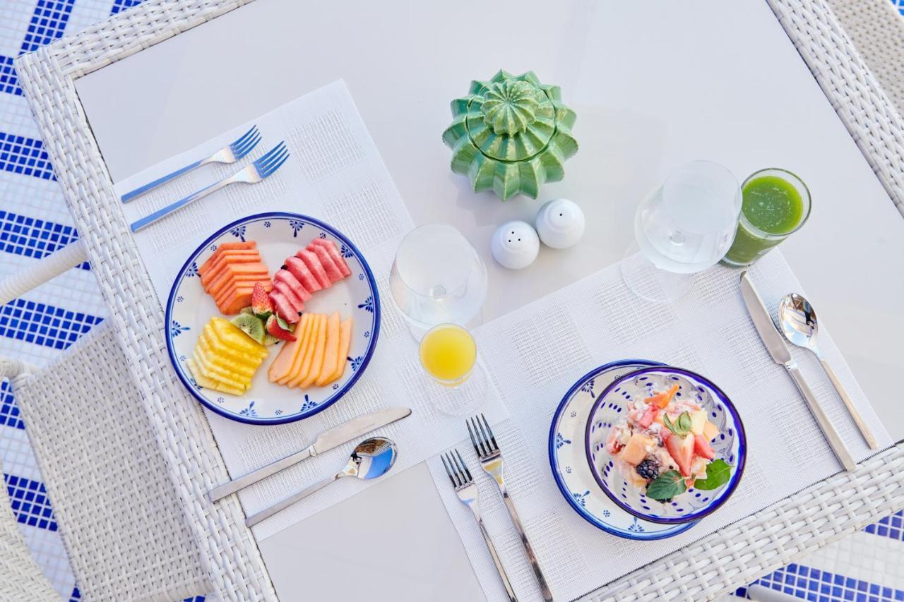 Hotel Luxury Patio Azul (Adults Only) Puerto Vallarta Bagian luar foto A place setting