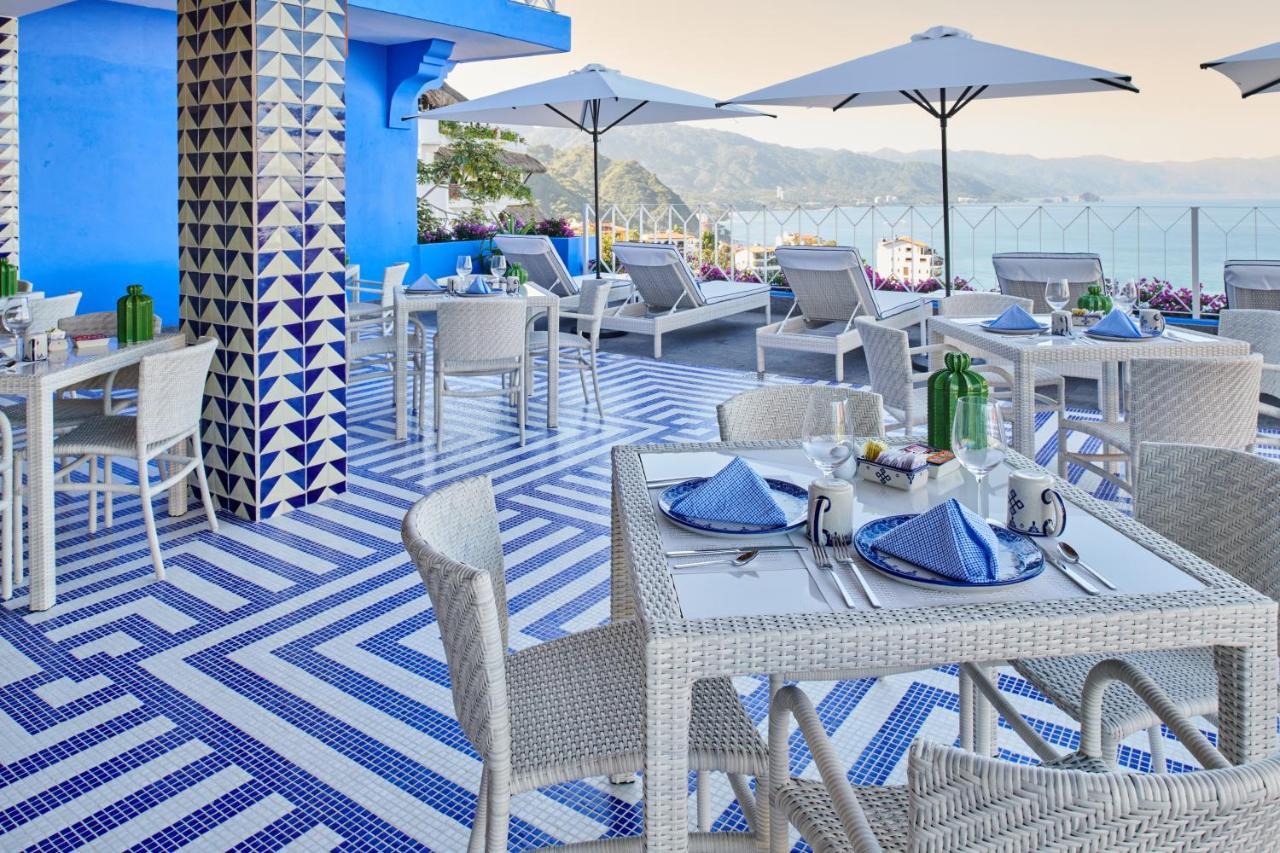 Hotel Luxury Patio Azul (Adults Only) Puerto Vallarta Bagian luar foto The rooftop bar at the hotel